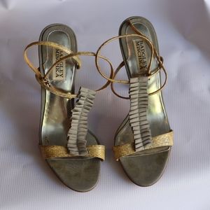 BADGLEY MISCHKA EMBOSSED T-STRAP SANDALS